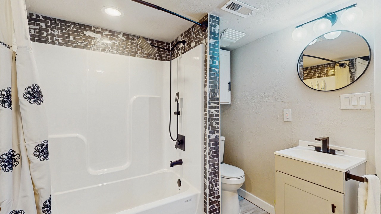 Photo of Bathroom in Beaver Shores