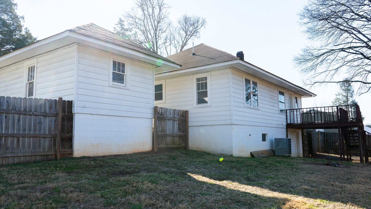 Photo of Outdoor in Ashley Oaks