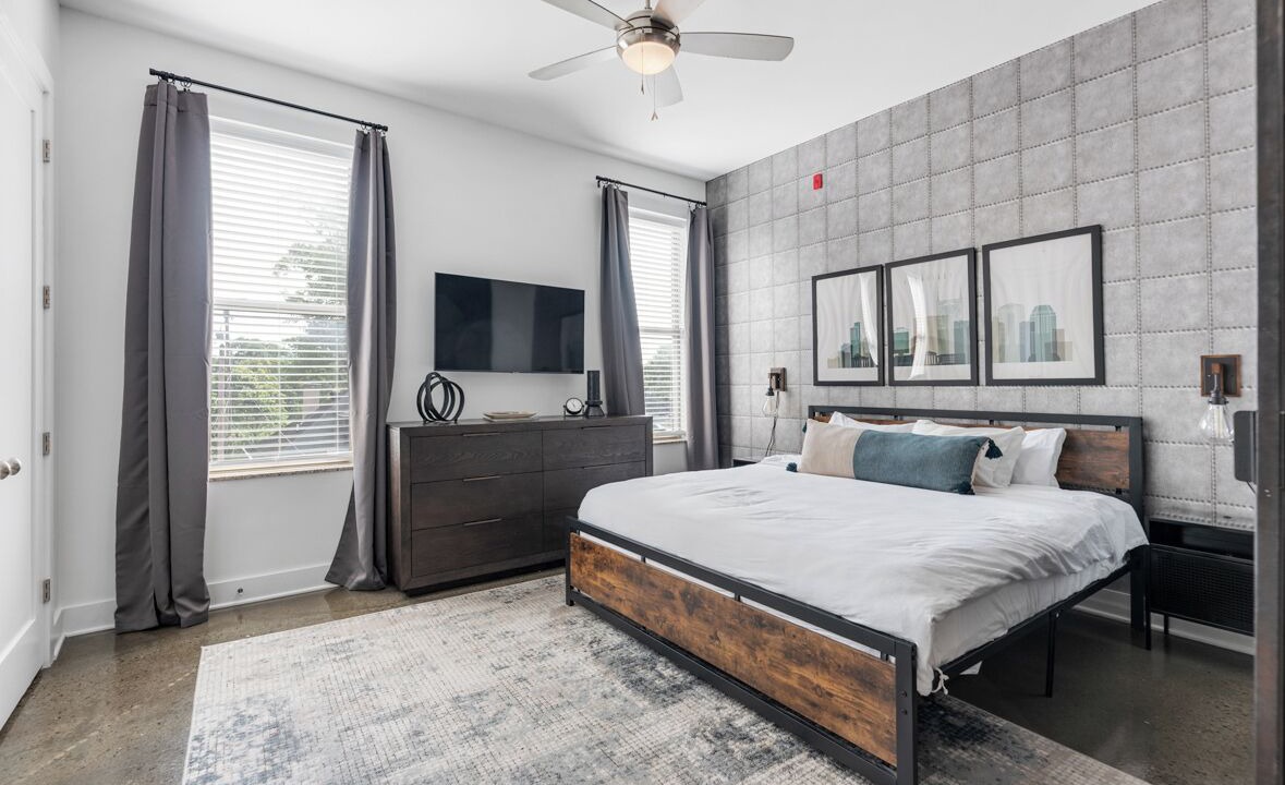 Photo of Bedroom in Midtown
