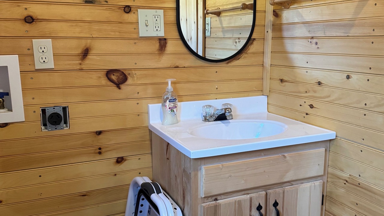 Photo of Bathroom in Hardyville