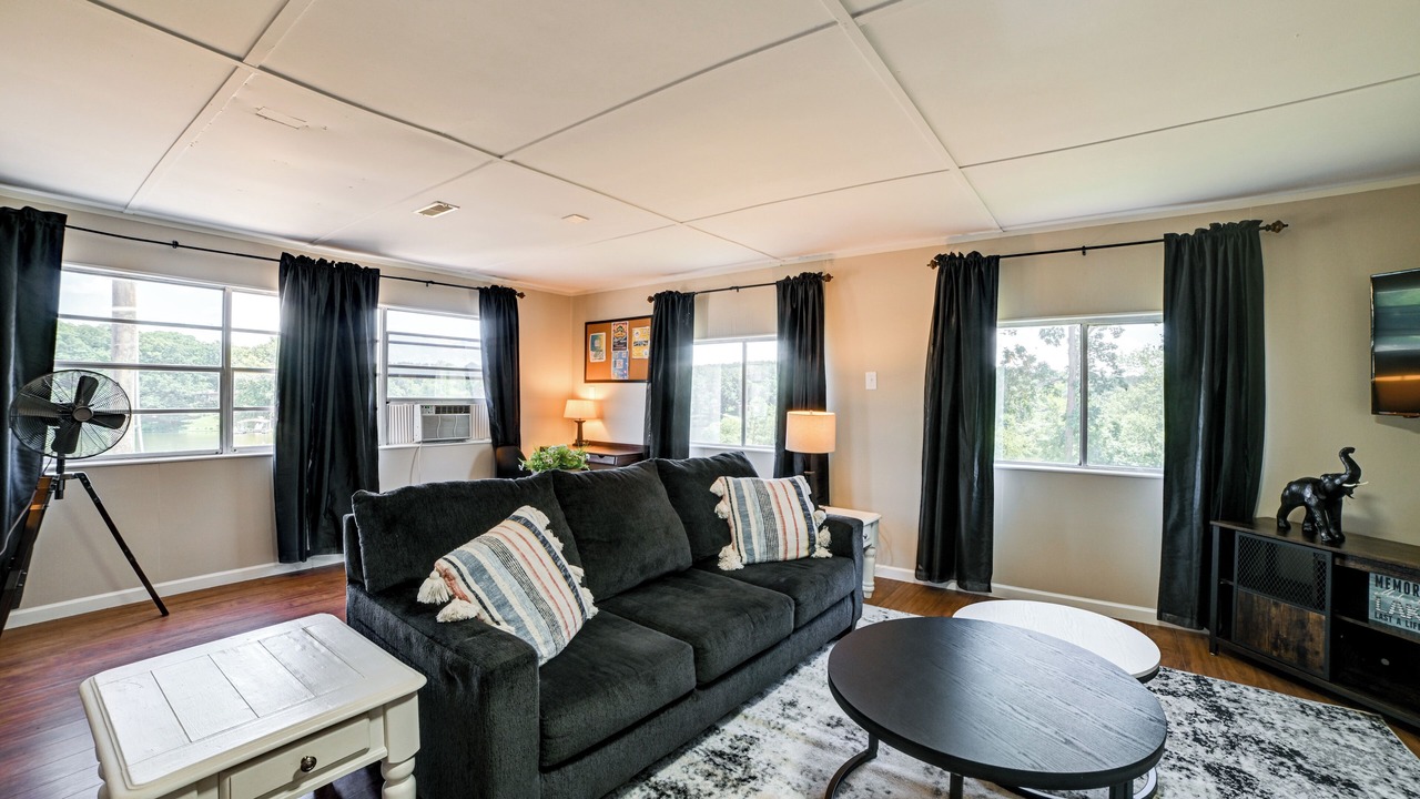 Photo of Livingroom in Buchanan