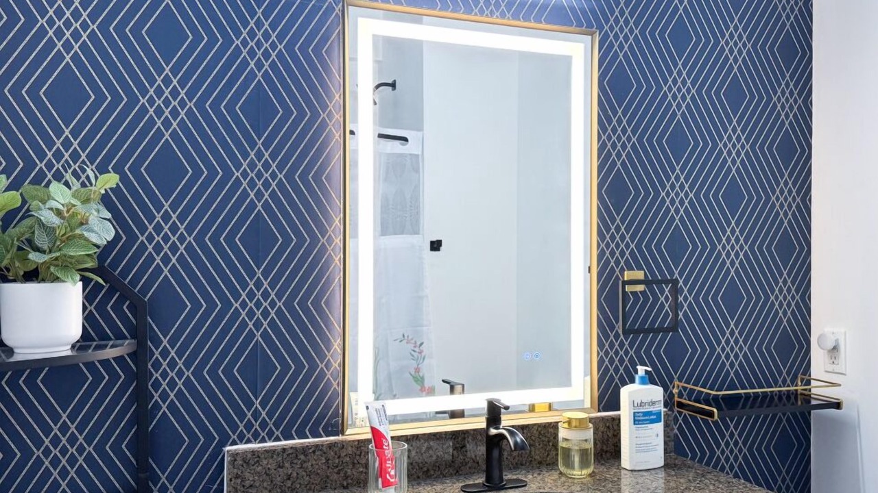 Photo of Bathroom in Downtown Memphis