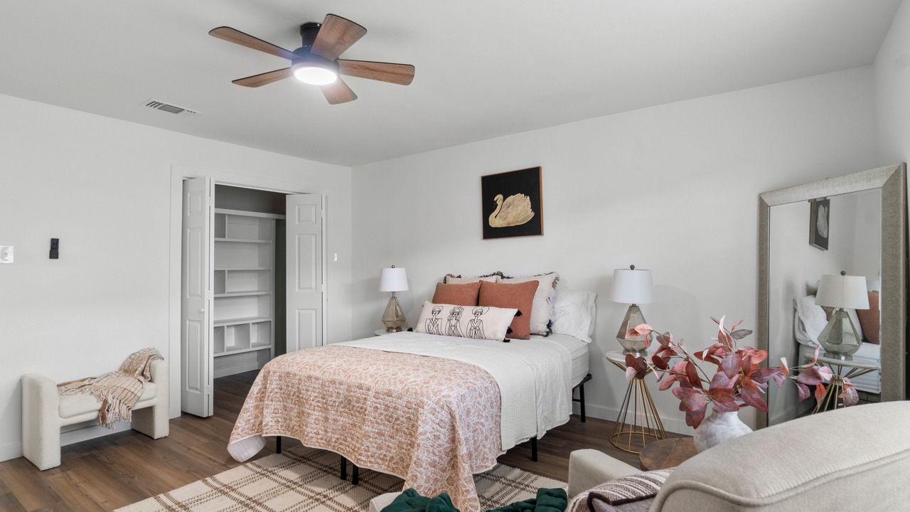 Photo of Bedroom in Colony West