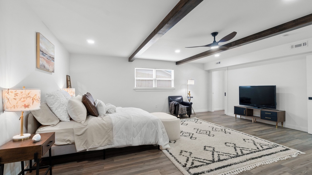 Photo of Bedroom in Colony West