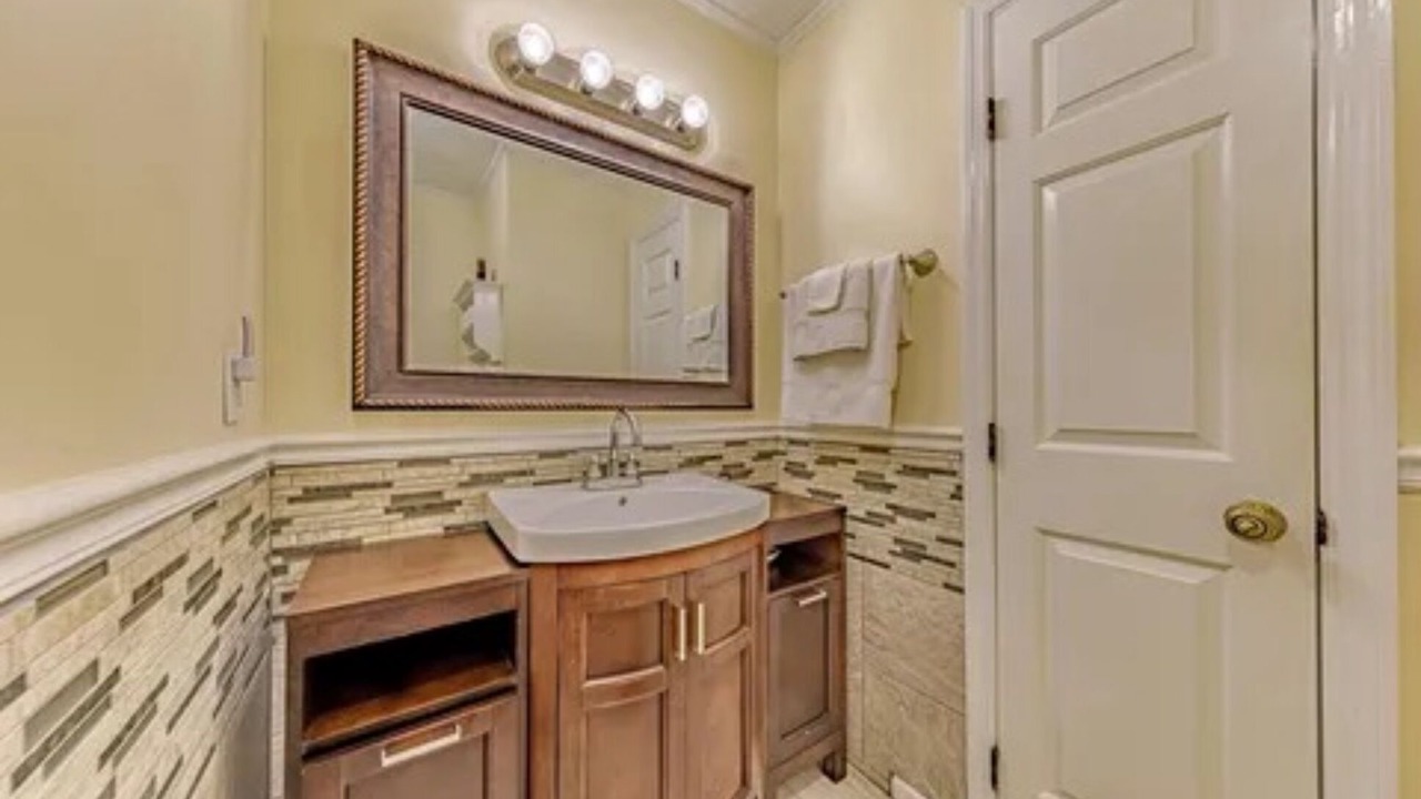 Photo of Bathroom in Inglefield