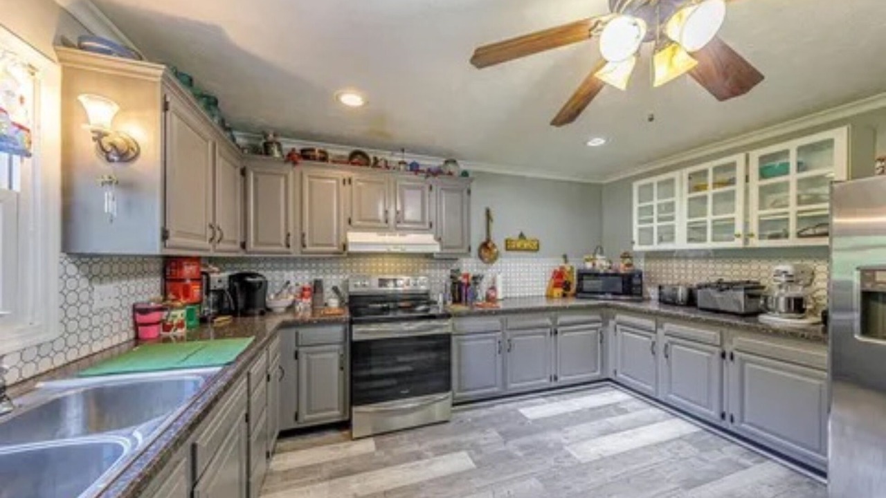 Photo of Kitchen in Inglefield