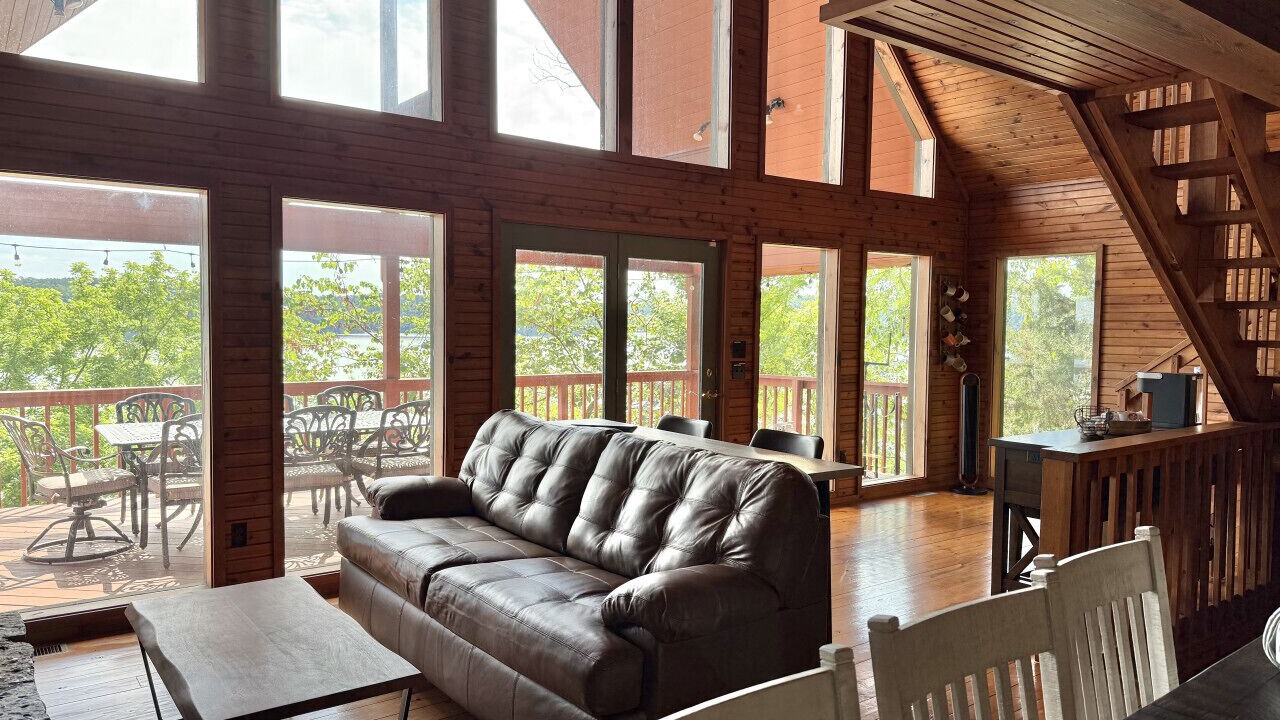 Photo of Livingroom in Beaver Shores