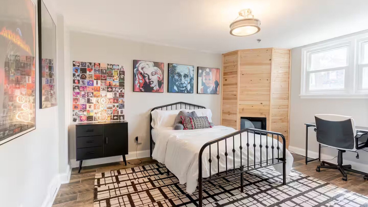 Photo of Bedroom in Des Peres
