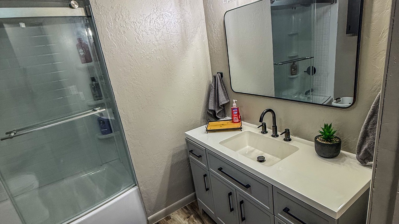 Photo of Bathroom in Seiling