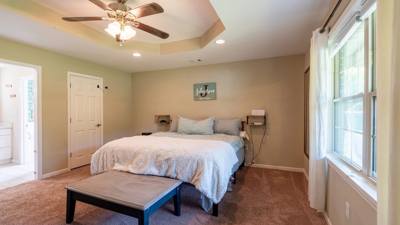 Photo of Bedroom in Pangburn