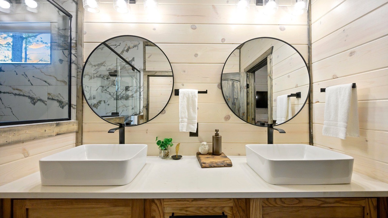 Photo of Bathroom in Pickens