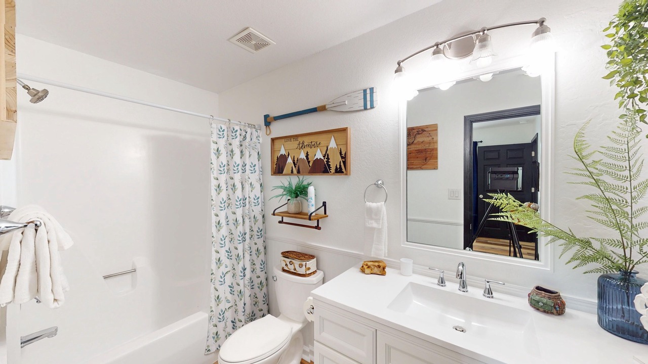 Photo of Bathroom in Piney