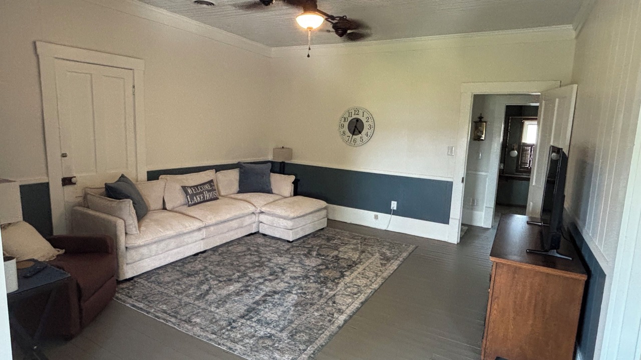 Photo of Livingroom in Kuttawa