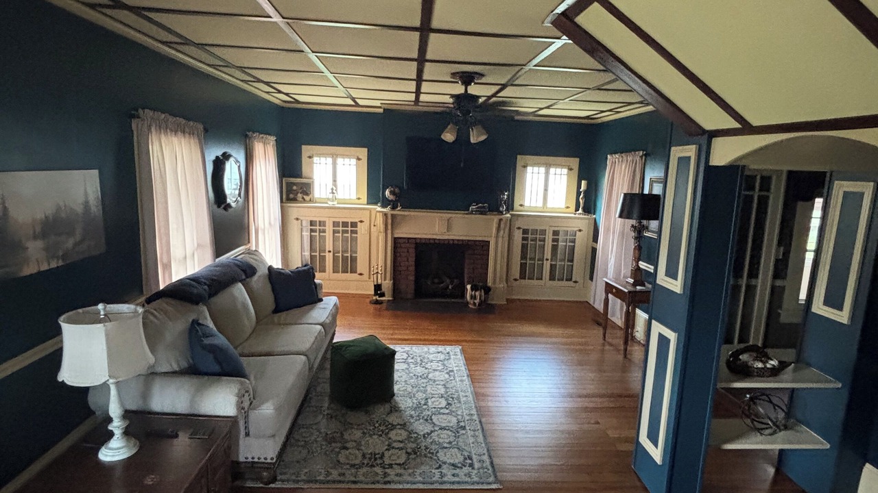 Photo of Livingroom in Kuttawa
