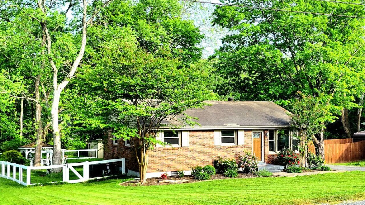 Photo of Outdoor in Locustwood