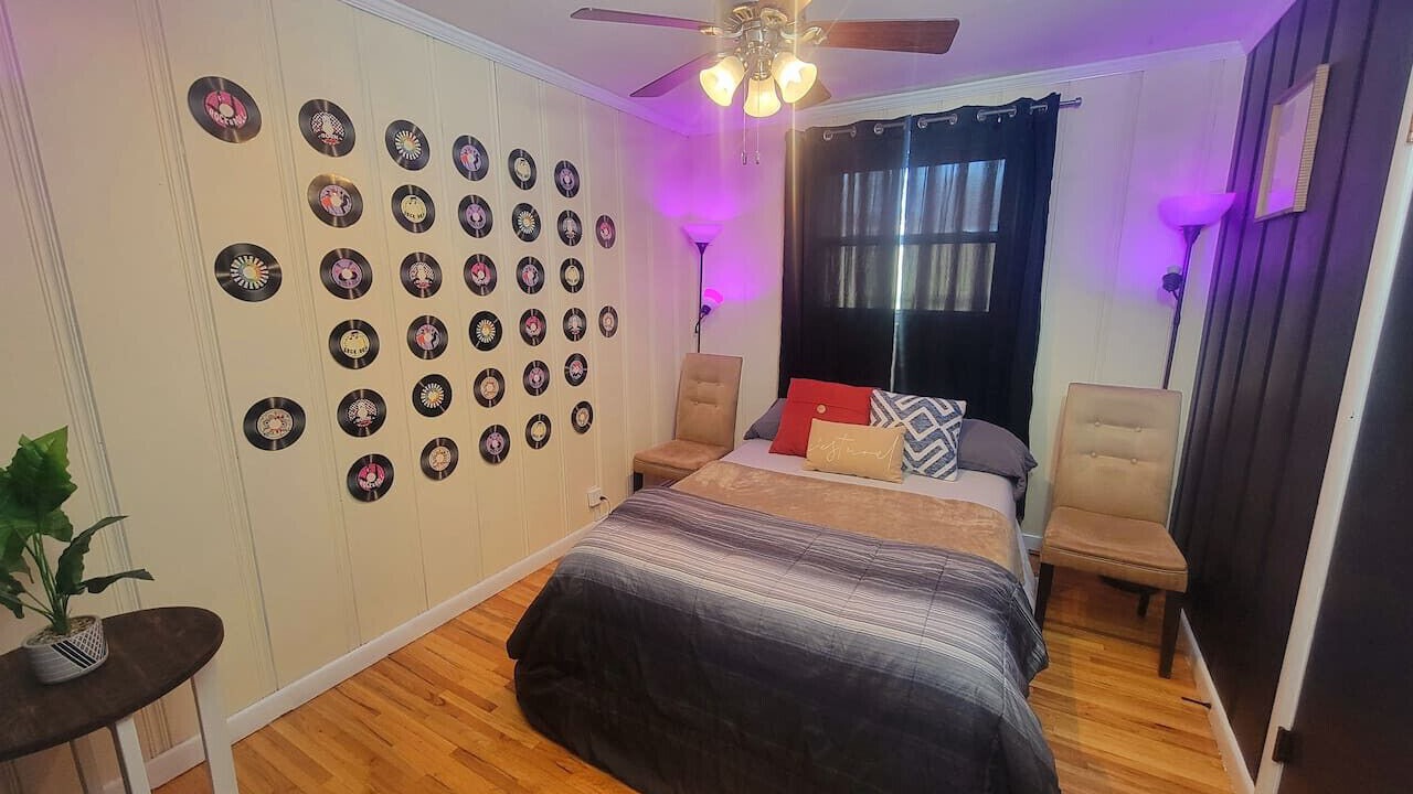 Photo of Bedroom in Locustwood