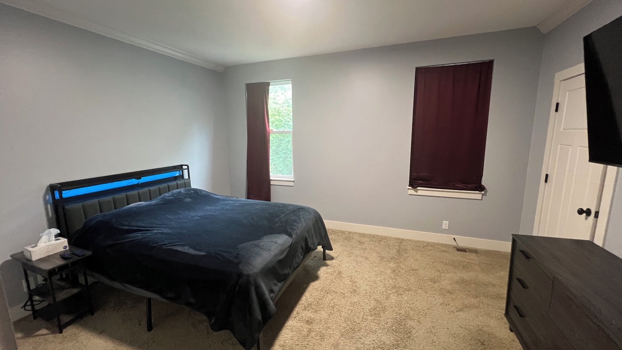 Photo of Bedroom in Urbandale Nations