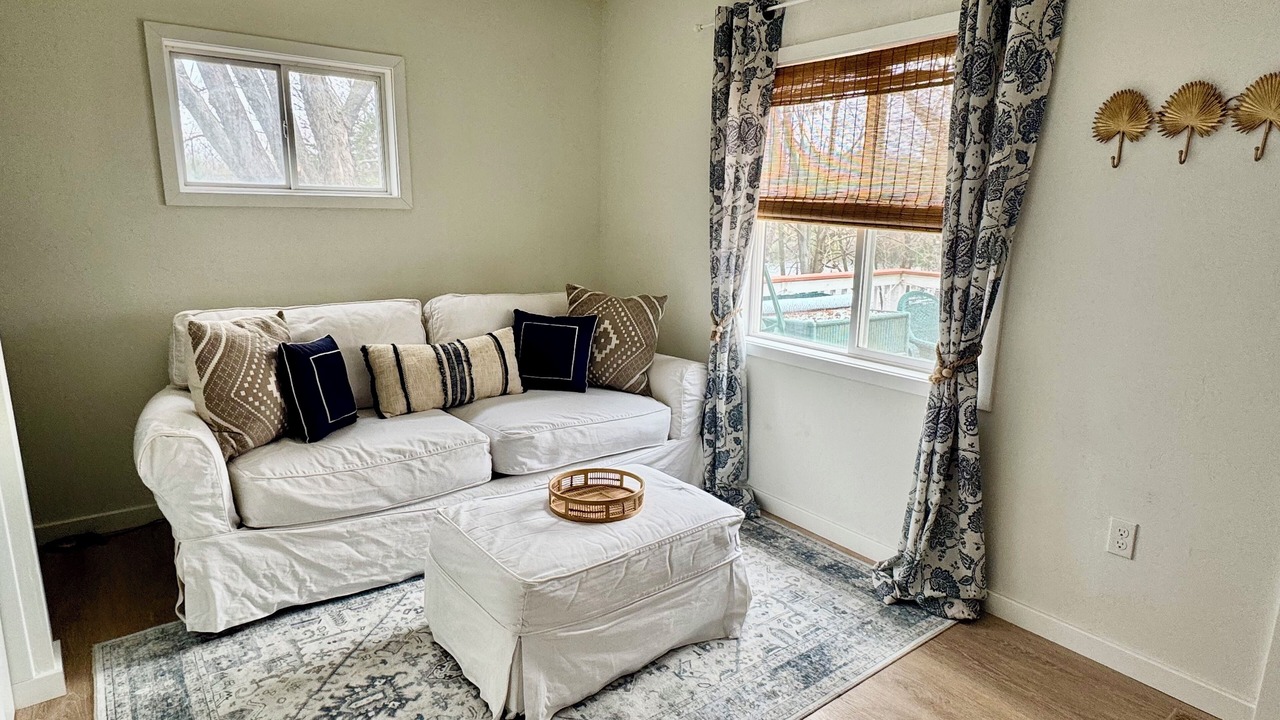 Photo of Livingroom in King