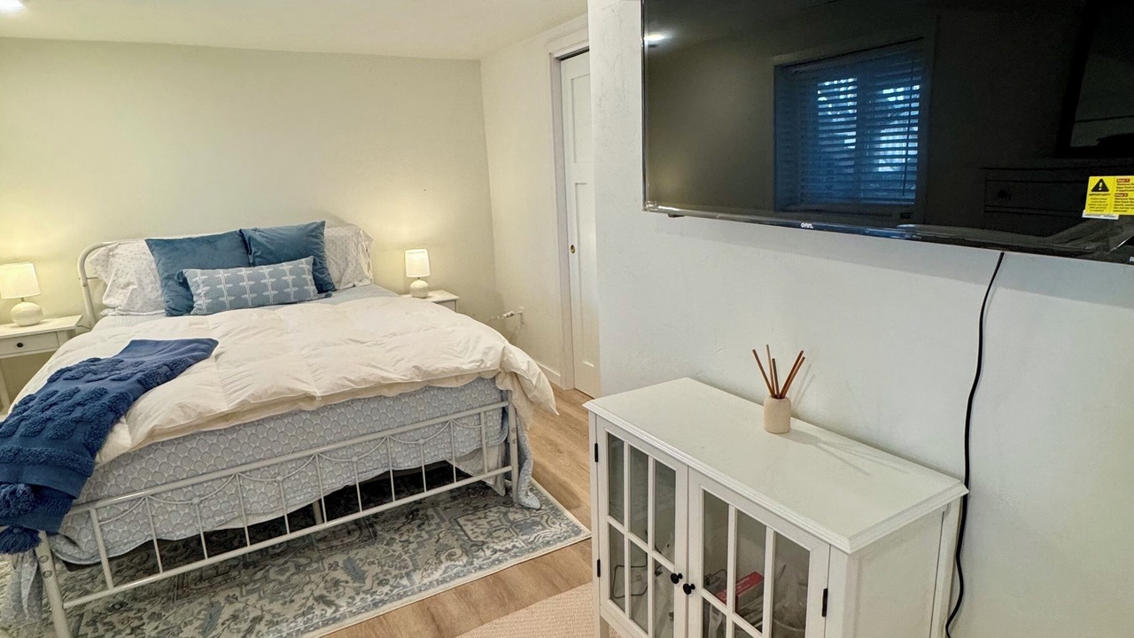 Photo of Bedroom in King