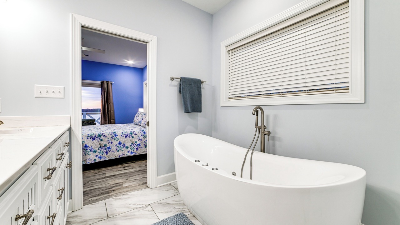 Photo of Bathroom in Waverly
