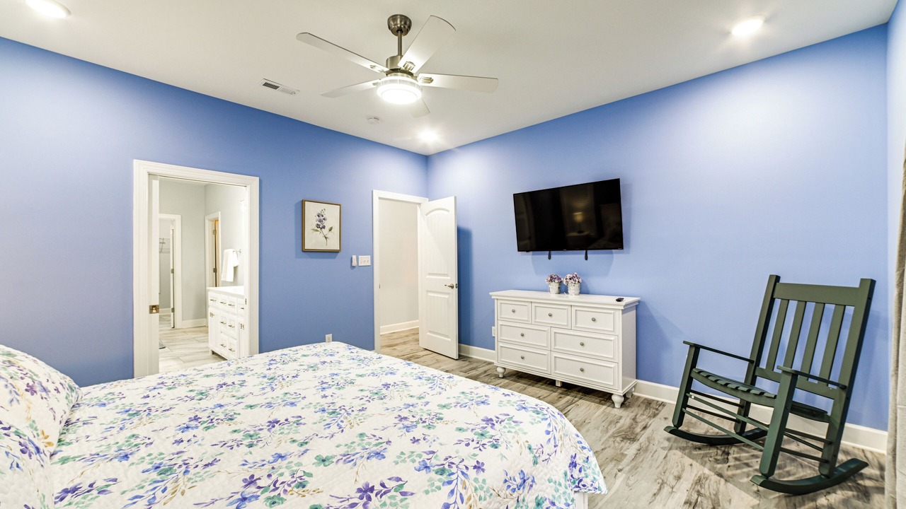 Photo of Bedroom in Waverly