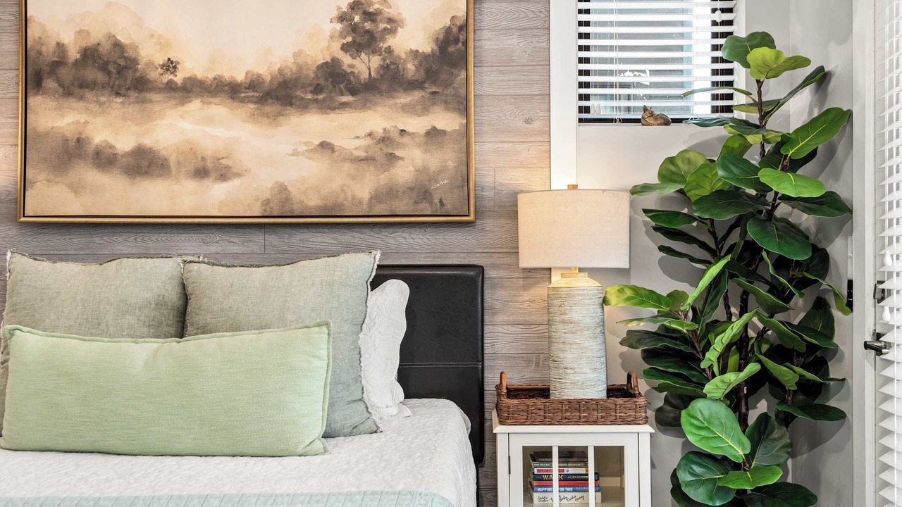 Photo of Bedroom in The Nations