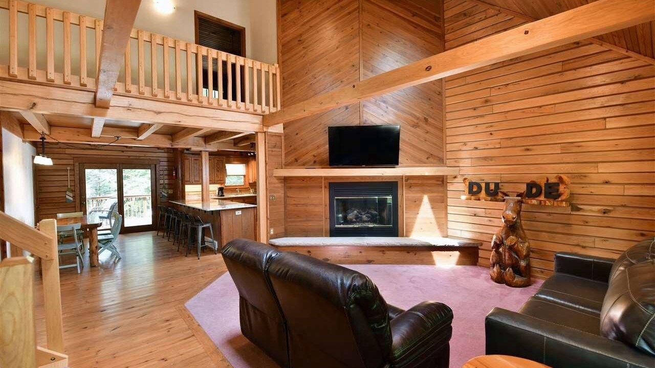 Photo of Livingroom in Lake Delton