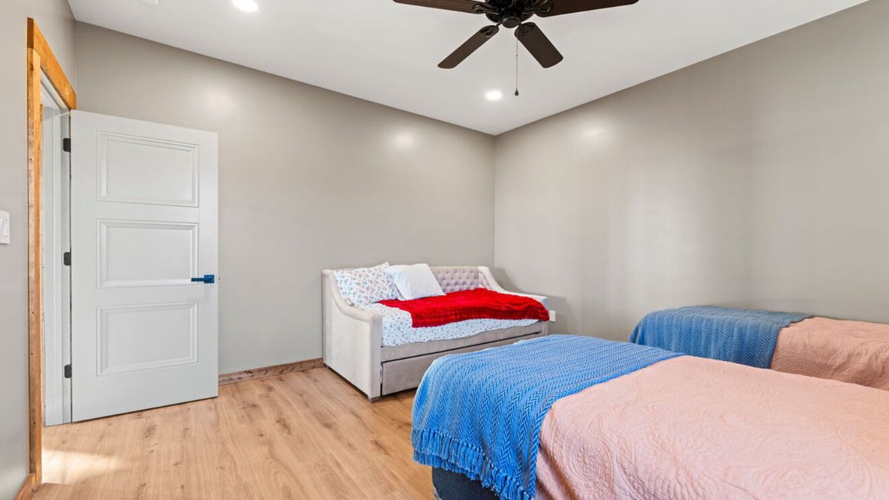 Photo of Bedroom in Drasco