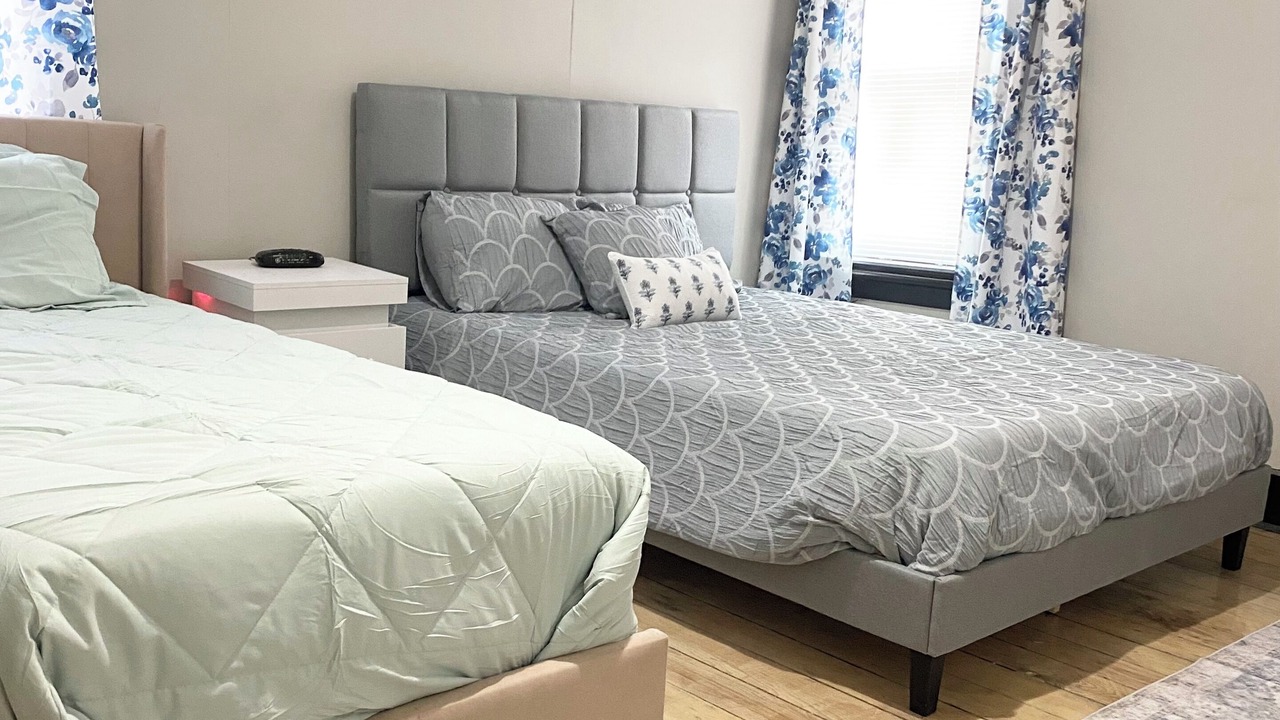 Photo of Bedroom in Hannibal