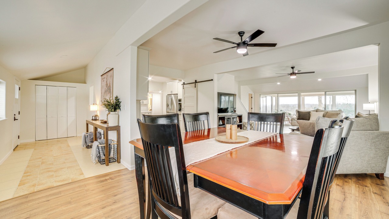 Photo of Bedroom in Oak Grove