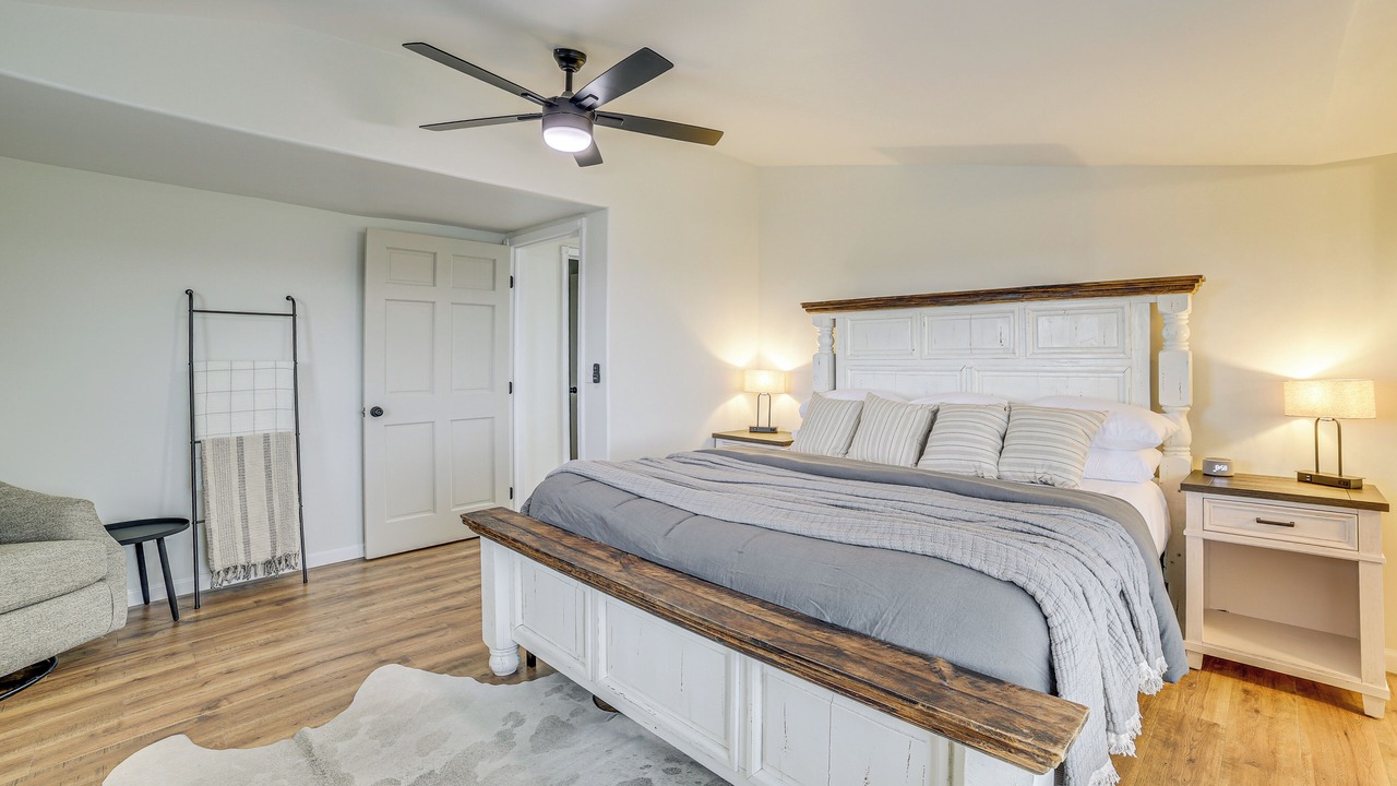 Photo of Bedroom in Oak Grove