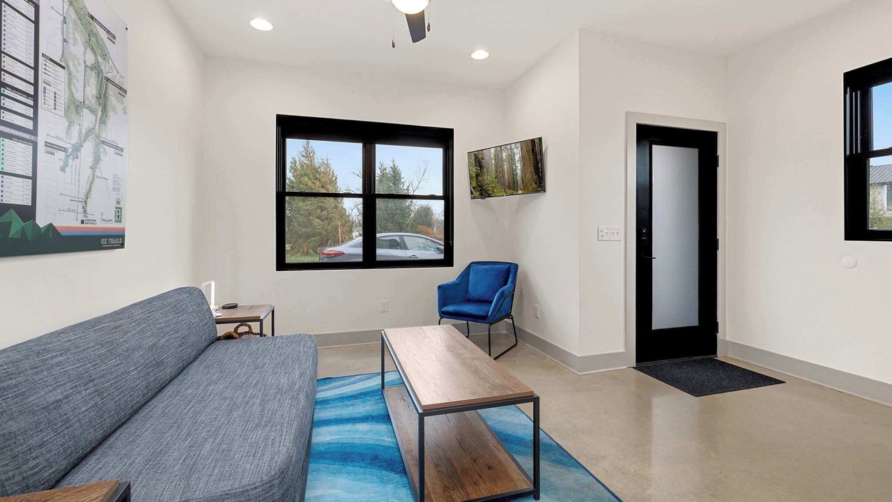 Photo of Livingroom in Downtown