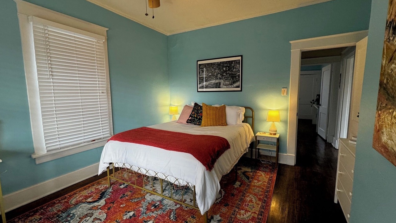 Photo of Bedroom in Cooper-Young Historic District