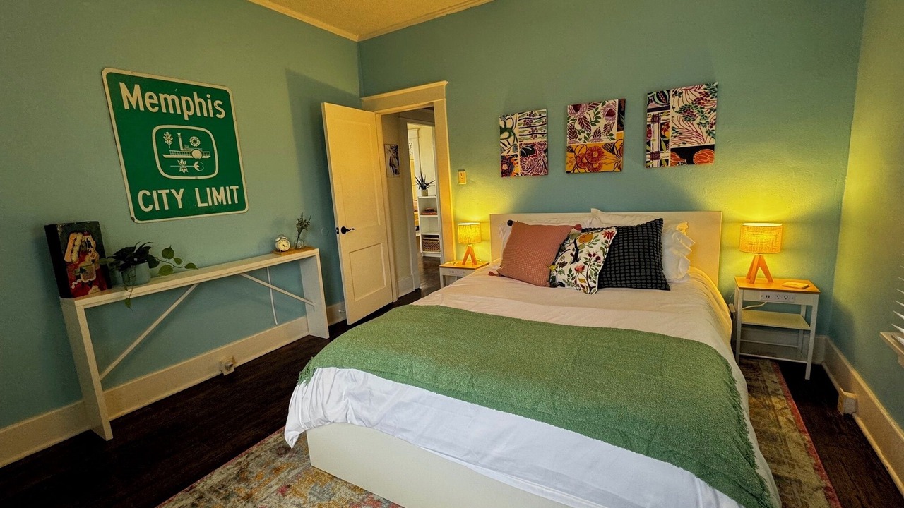 Photo of Bedroom in Cooper-Young Historic District
