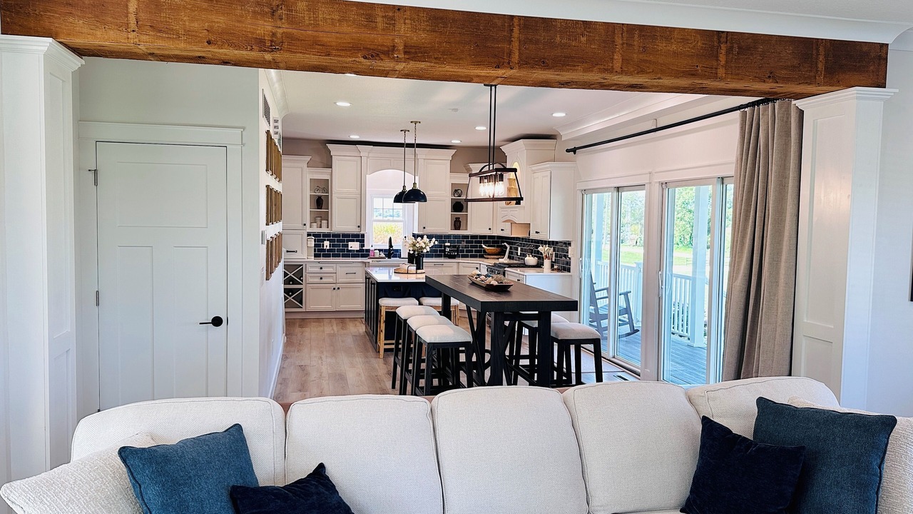 Photo of Livingroom in Coal Valley