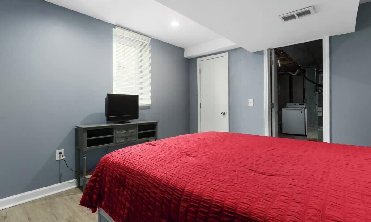 Photo of Bedroom in South Kansas City
