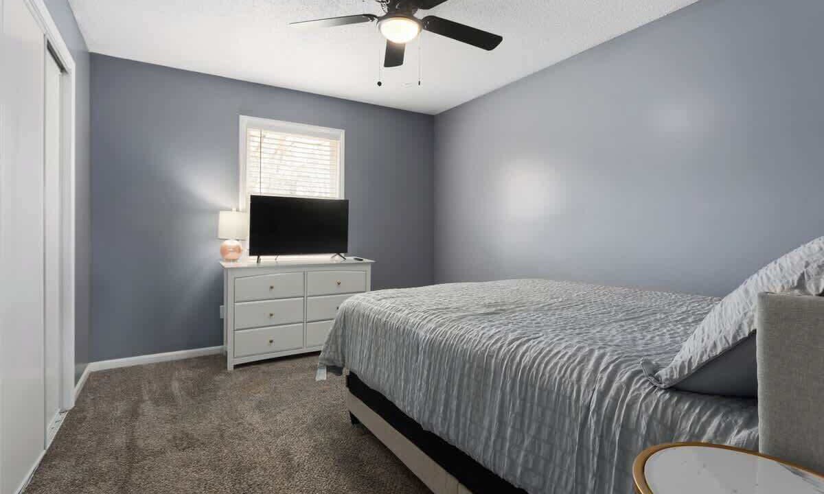Photo of Bedroom in South Kansas City