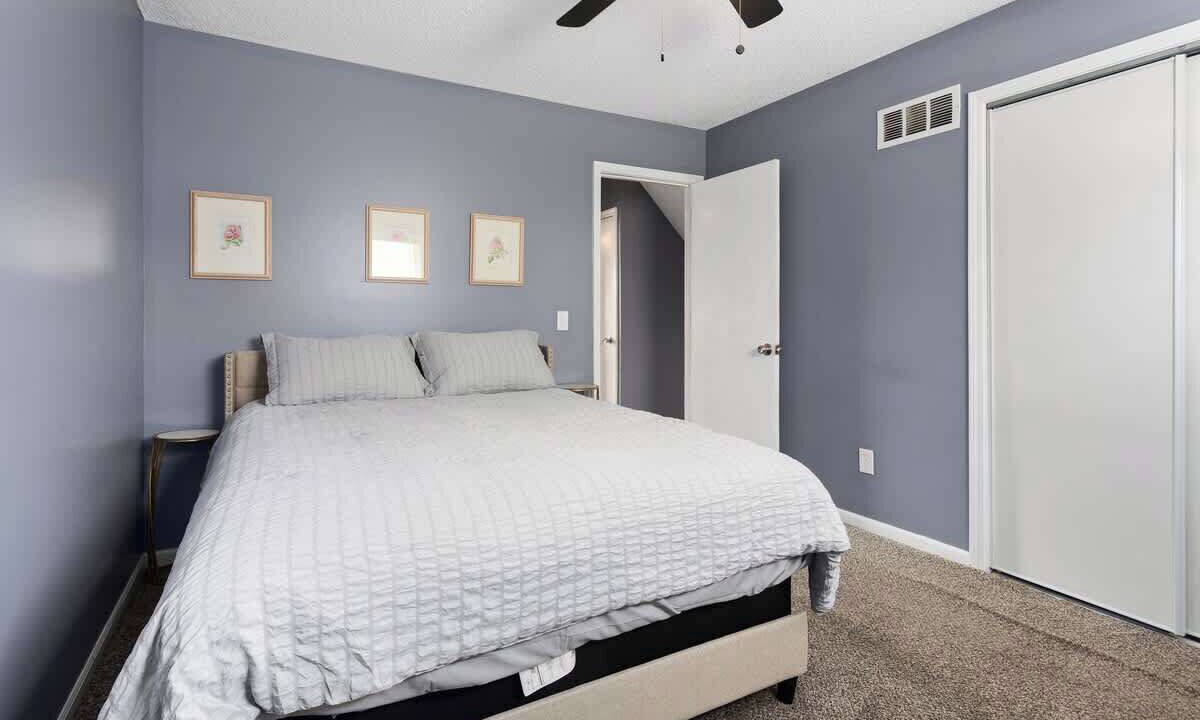 Photo of Bedroom in South Kansas City