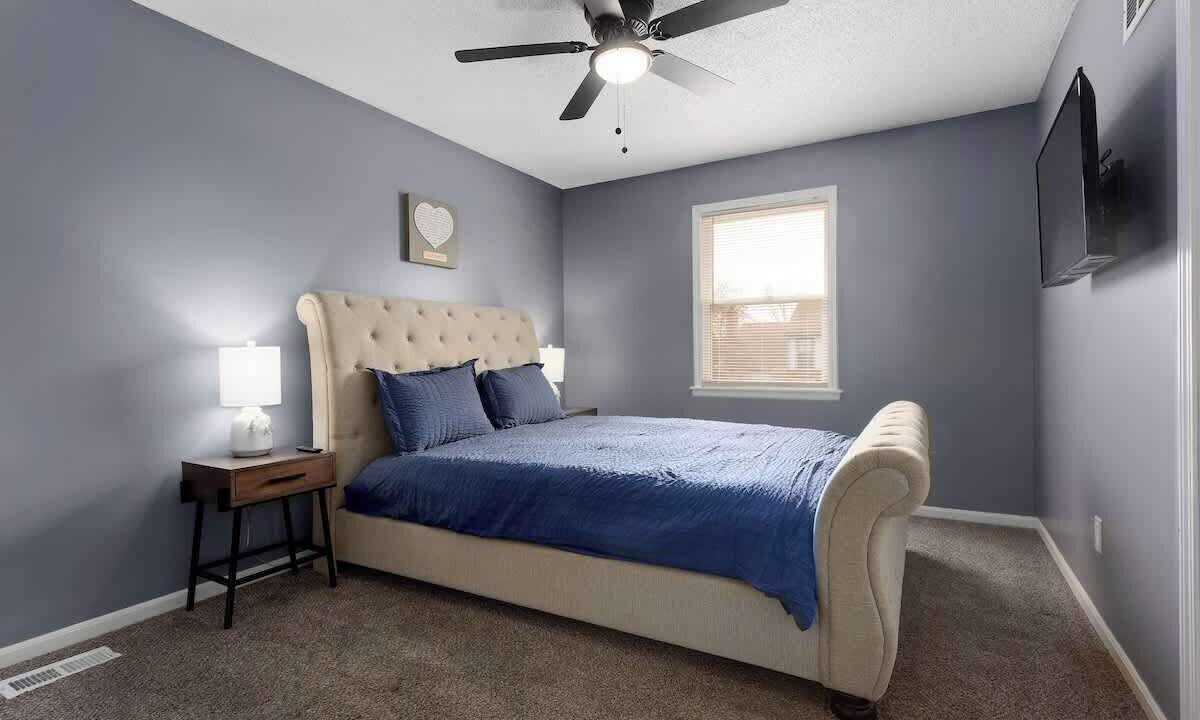 Photo of Bedroom in South Kansas City