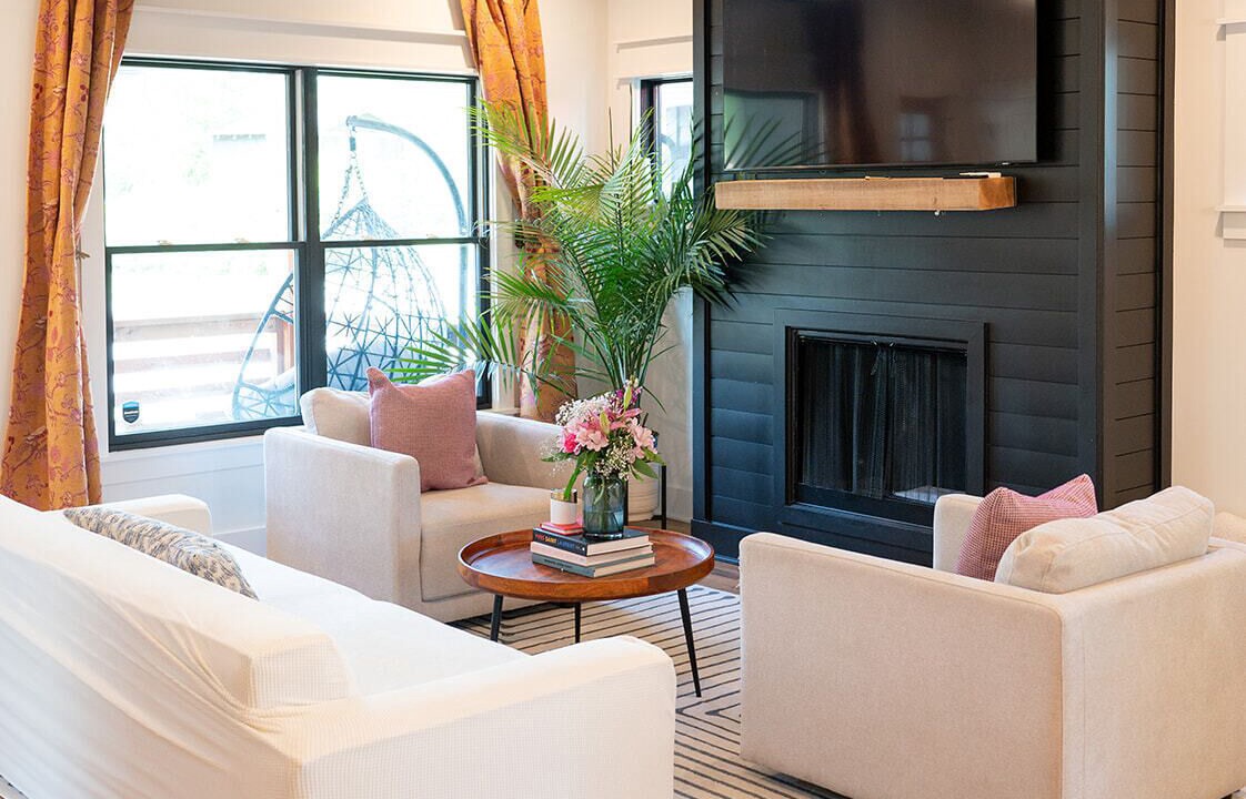 Photo of Livingroom in East Hill