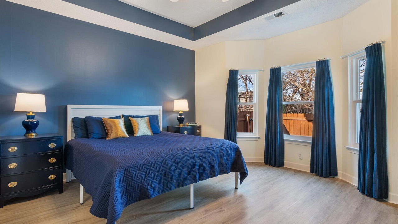 Photo of Bedroom in Hurwood Heights