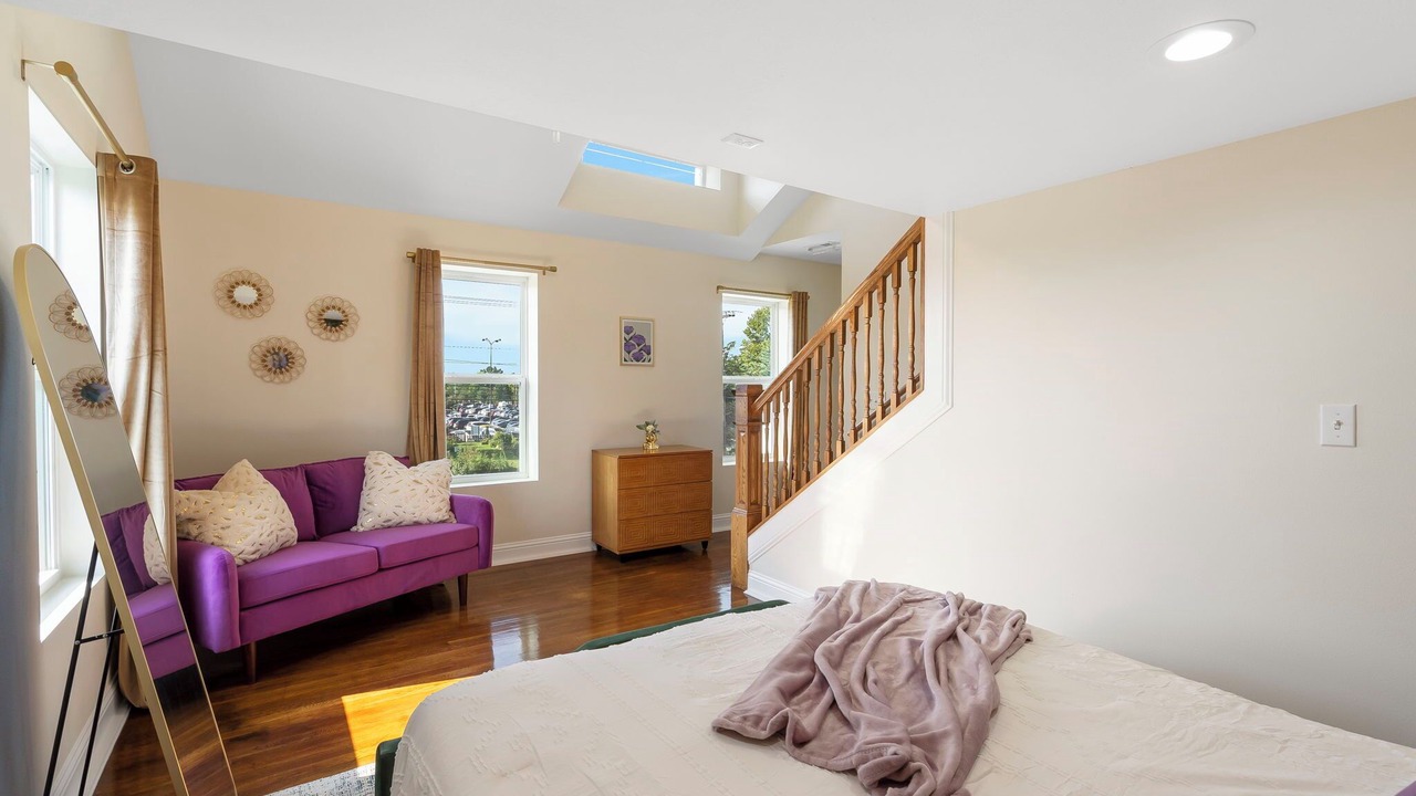 Photo of Bedroom in Midtown