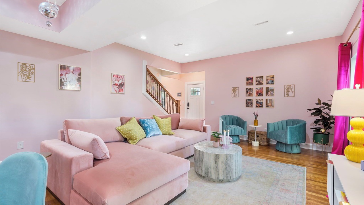 Photo of Livingroom in Midtown