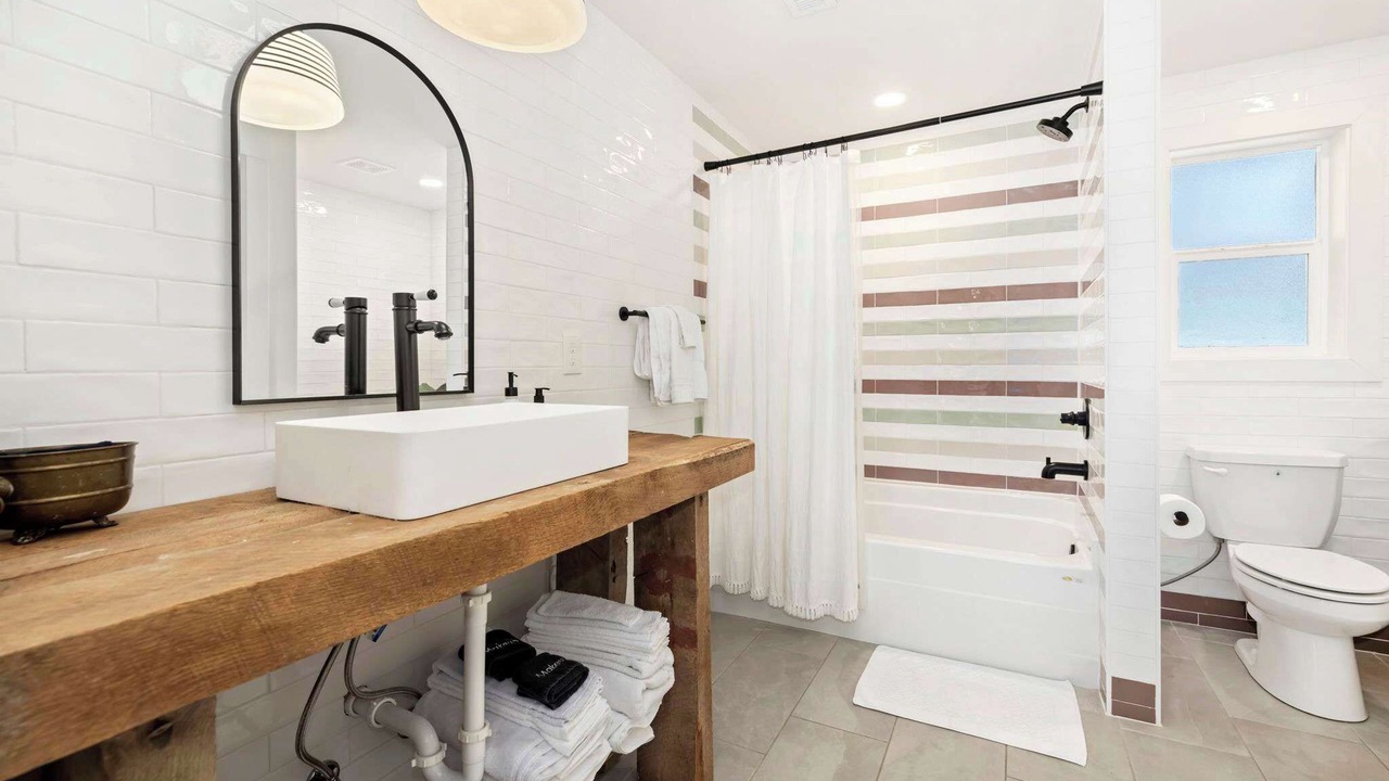 Photo of Bathroom in Bella Vista