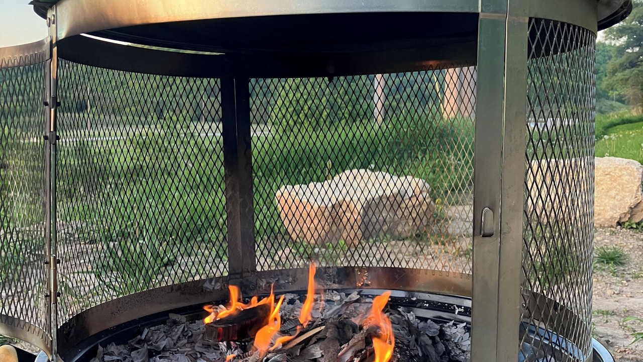 Photo of Outdoor in Viola