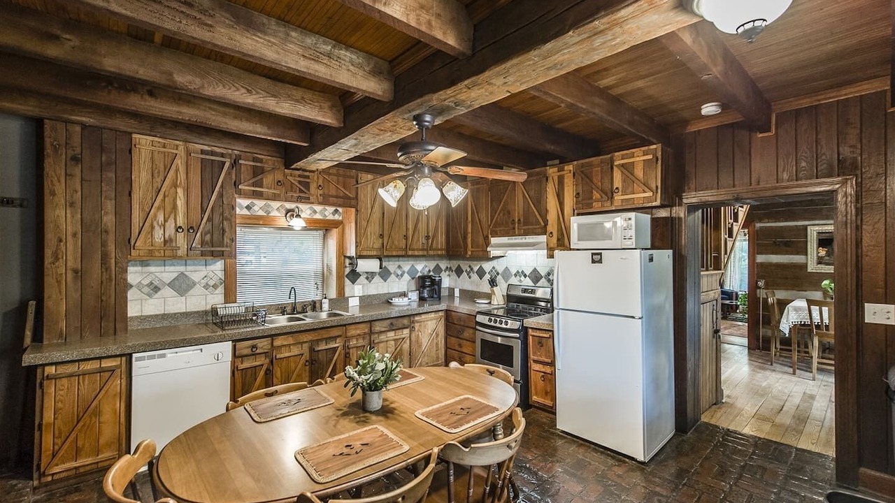 Photo of Kitchen in Gallatin