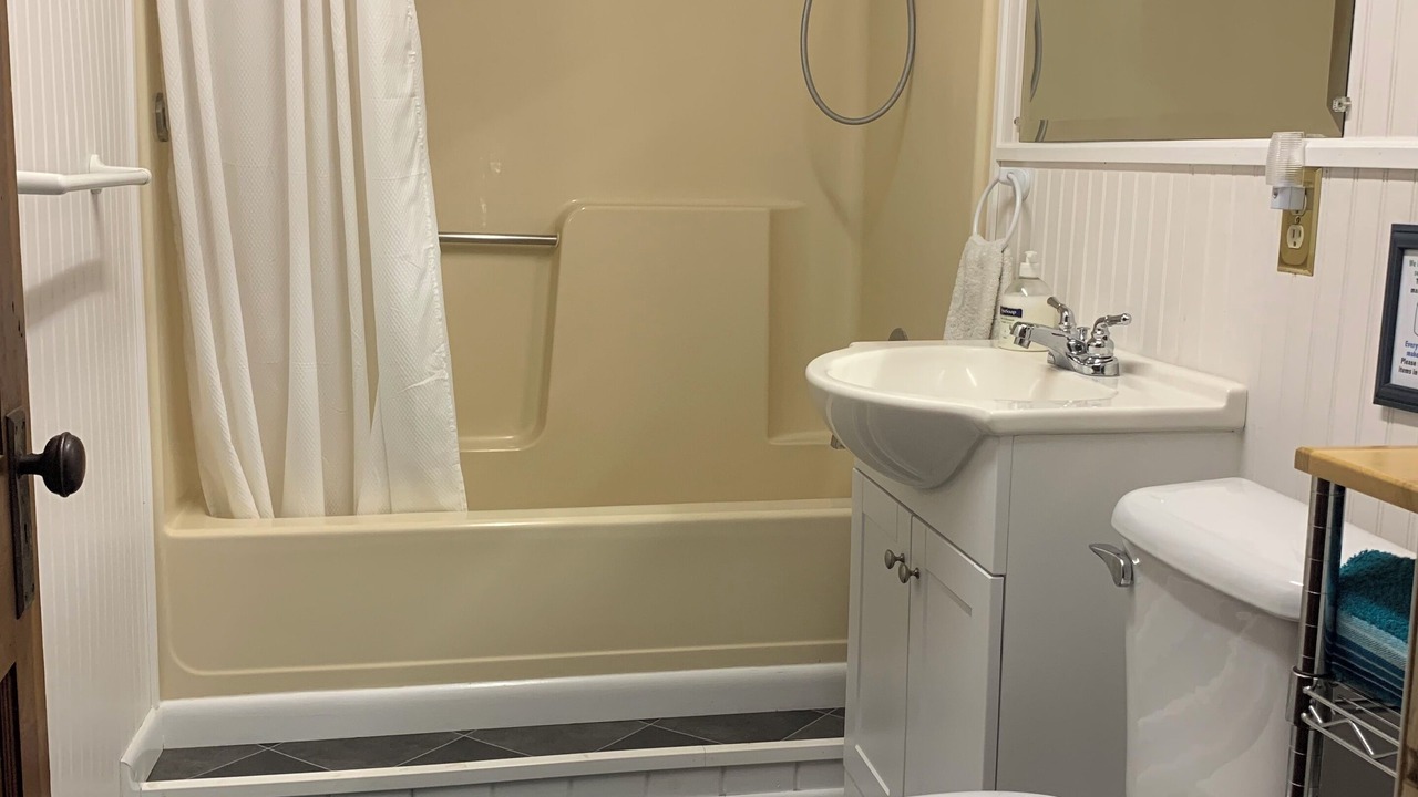 Photo of Bathroom in Hardy