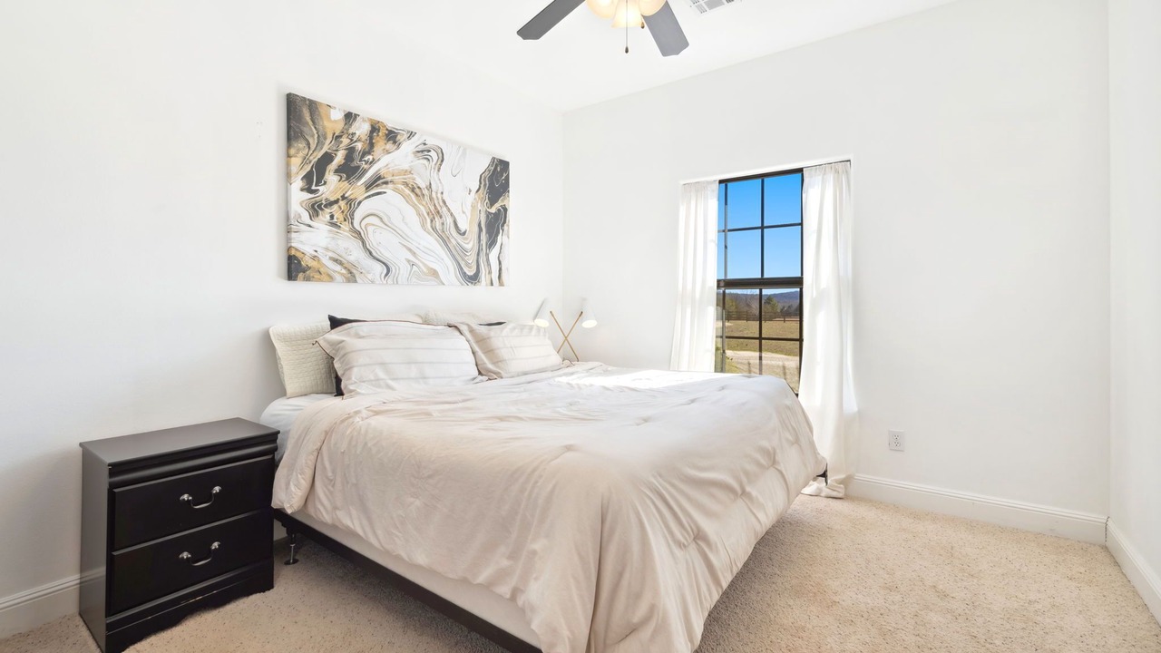 Photo of Bedroom in Garfield