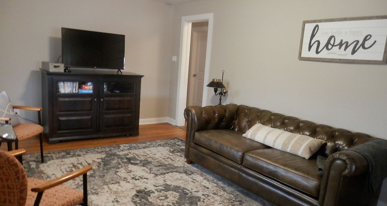Photo of Livingroom in Tell City