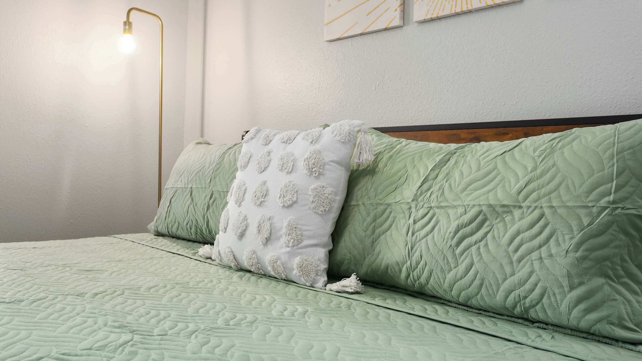 Photo of Bedroom in Blue Springs